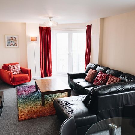 Comfortable Belfast City Centre Apartment Exterior photo